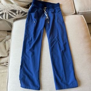 Figs scrub bottoms. Blue. Size small.